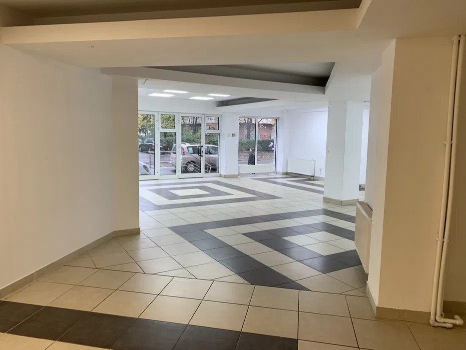 Spatiu comercial open-space de 166mp! finisat, zona Semicentrala