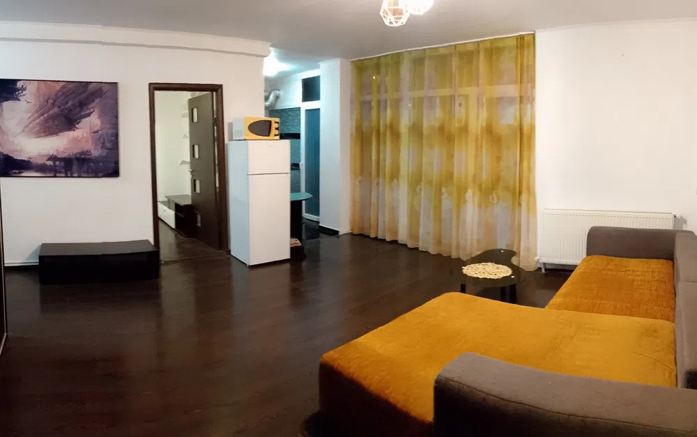 Apartament cu suprafata de 45mp . Zona : Tineretului