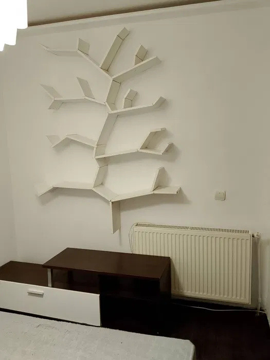 Apartament cu suprafata de 45mp . Zona : Tineretului