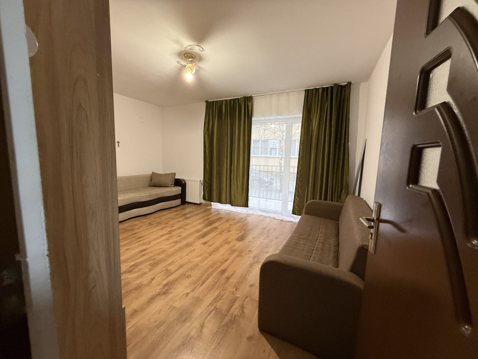 Oportunitatea 1.700 euro mp , Apartament 2 camere decomandate zona Florilor.