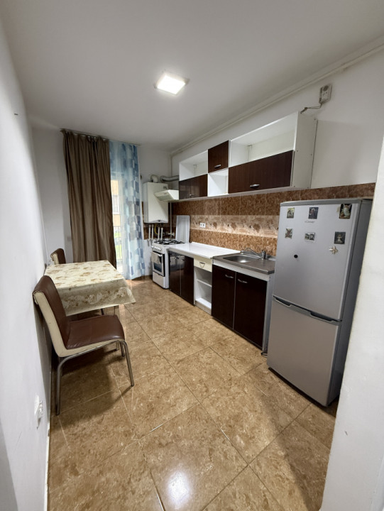 Oportunitatea 1.700 euro mp , Apartament 2 camere decomandate zona Florilor.