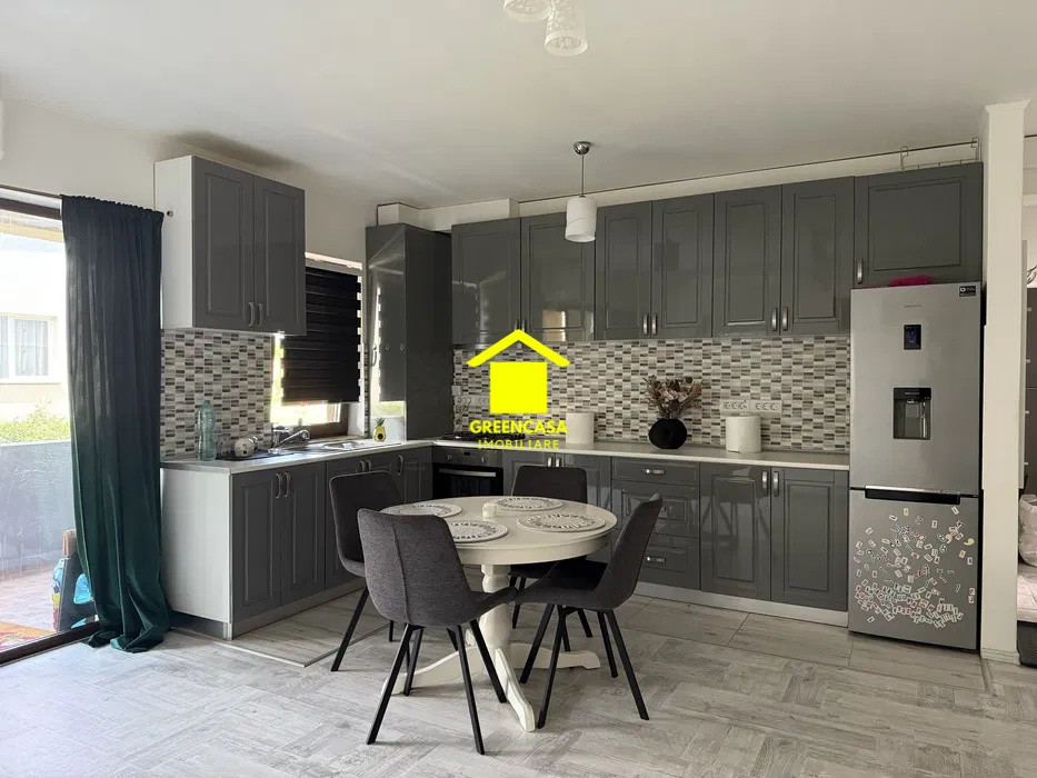 Apartament 3 camere, 2 bai, 63mp, balcon 12mp, zona Terra, Floresti