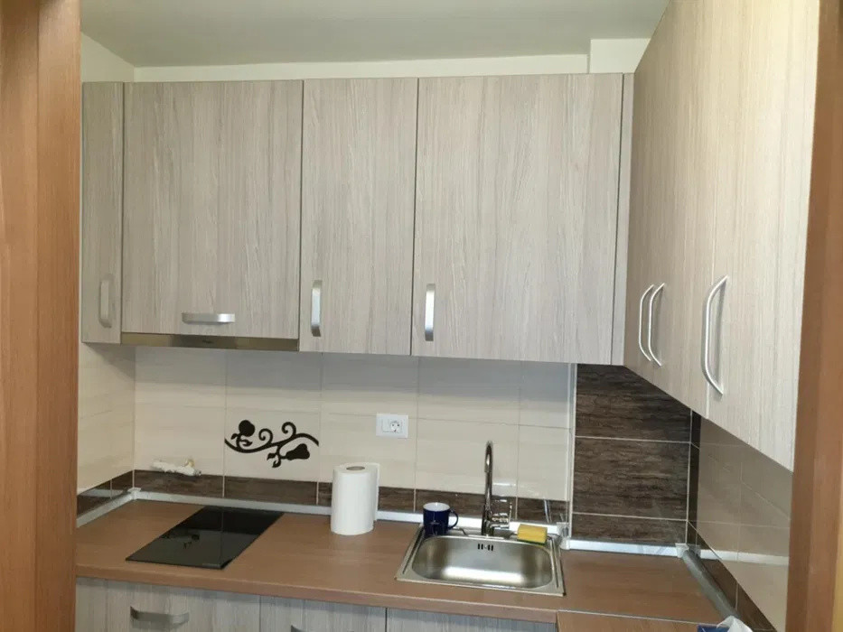 Garsionera de vanzare cu suprafata de 28 mp plus balcon , zona Marasti