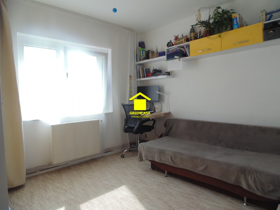 Apartament de 4 camere, 81mp în Mănăștur, zona Negoiu