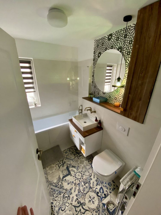 Optortunitate Investitie ,Vand apartament 3 camere , paracre subterana zona Vivo