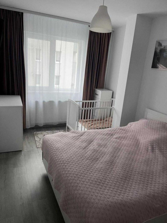 Apartament 2 camere decomandate, etaj 5/7, zona BMW, str. Avram Iancu