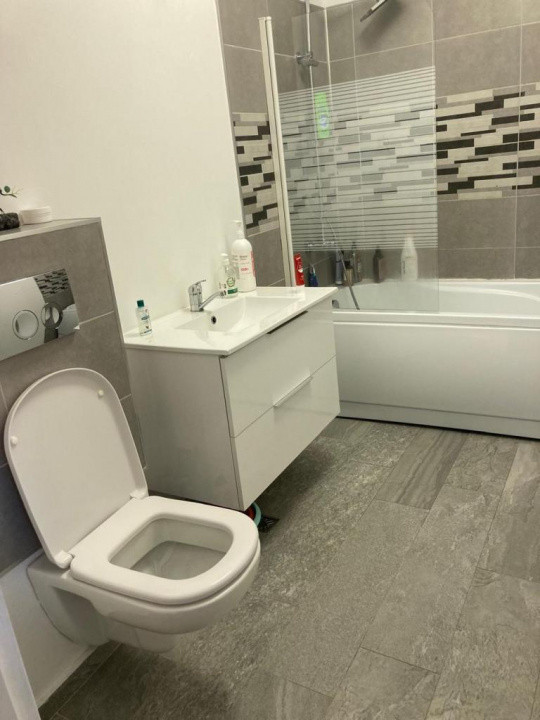 Apartament 2 camere decomandate , paracre , zona Amethyst .