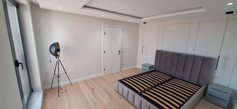 Apartament de lux, 3 camere, 2 niveluri/90 mp + 2 balcoane, cartier Buna Ziua