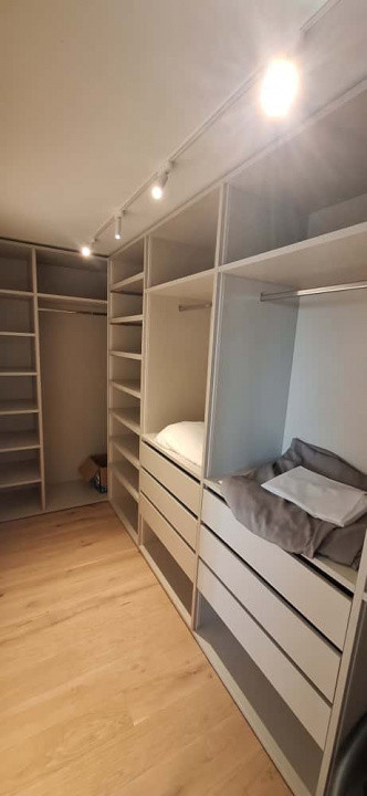 Apartament de lux, 3 camere, 2 niveluri/90 mp + 2 balcoane, cartier Buna Ziua