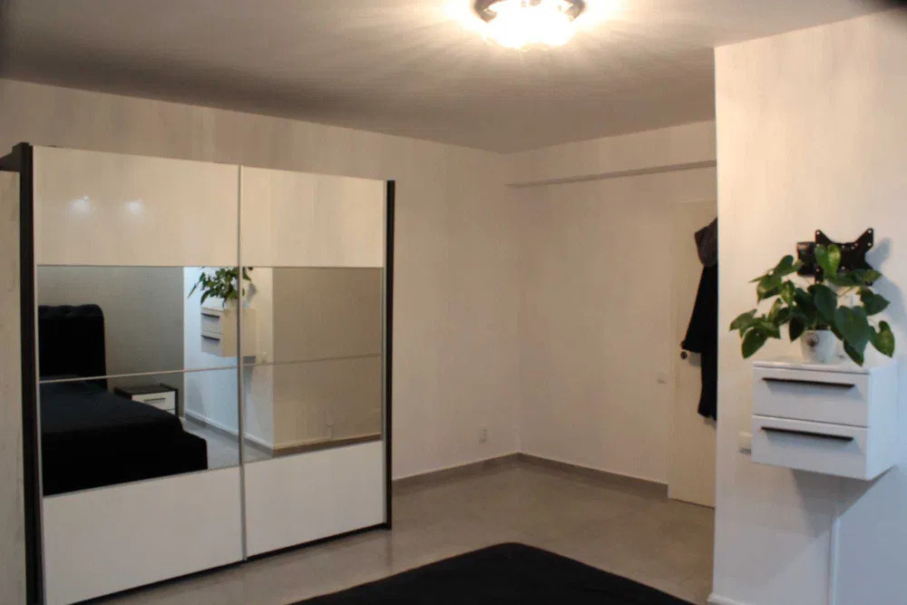 Apartament 3 camere zona VIVO Str.Razoare 68mp