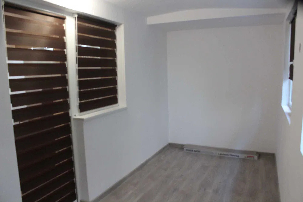 Apartament 3 camere zona VIVO Str.Razoare 68mp