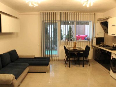 Apartament 3 camere zona VIVO Str.Razoare 68mp