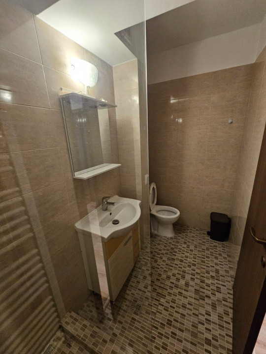 Apartament 3 camere , suprafata de 83 mp plus parcare subterana 