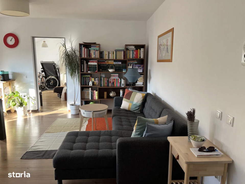 Oportunitate de investitie ,Apartament cheie 3 camere , etaj intermediar.