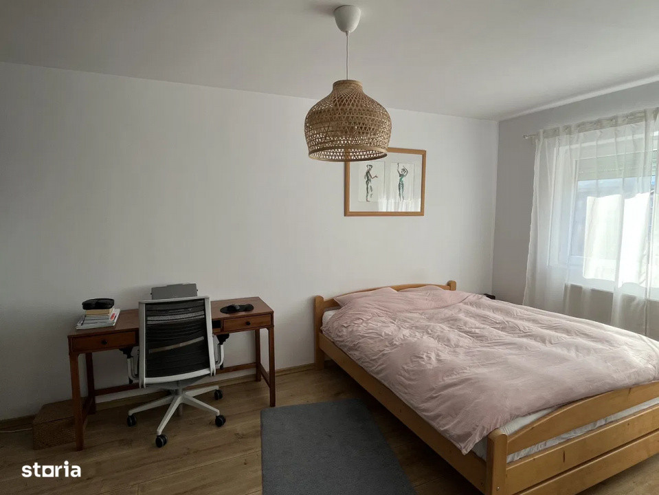 Oportunitate de investitie ,Apartament cheie 3 camere , etaj intermediar.