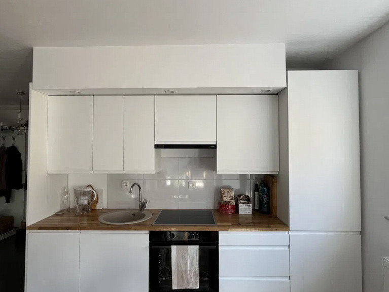 Oportunitate de investitie ,Apartament cheie 3 camere , etaj intermediar.