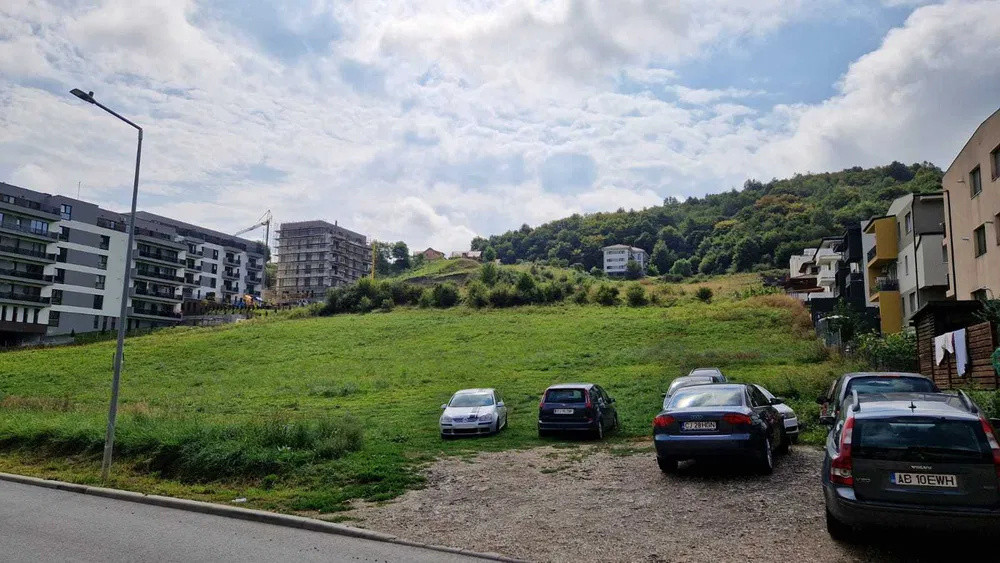 Teren de constructii de vanzare !!