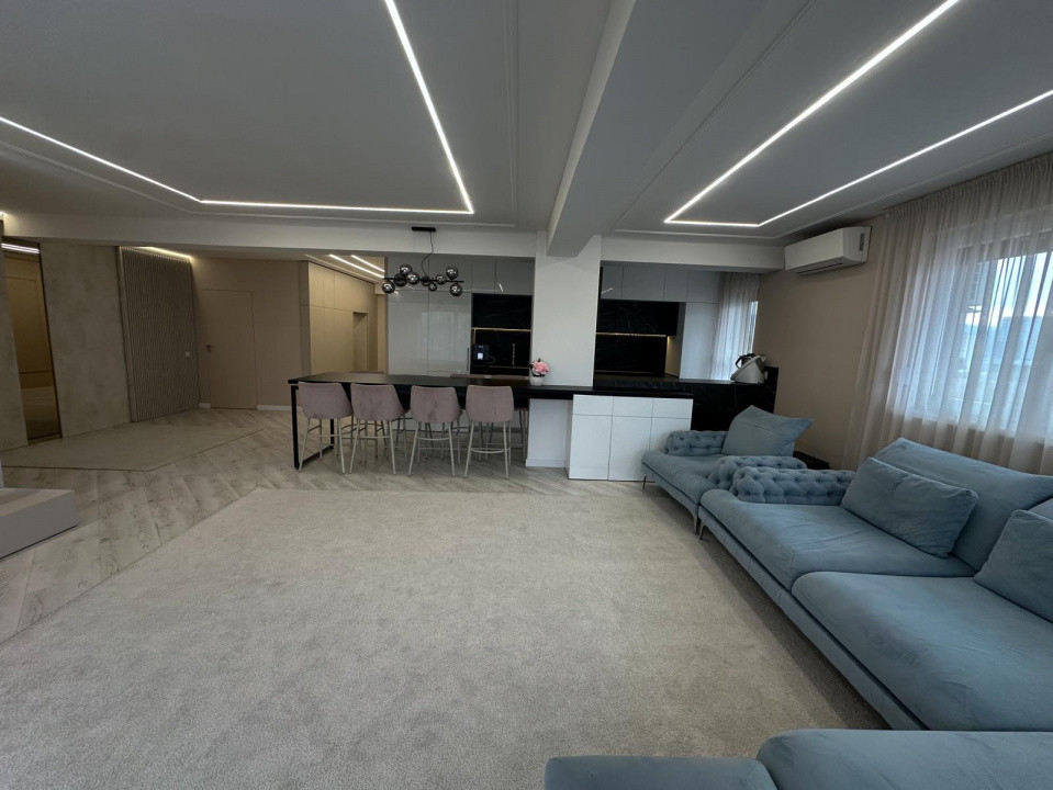 PENTHOUSE de 4 camere, 117mp plus 75mp terasa, Intre Lacuri