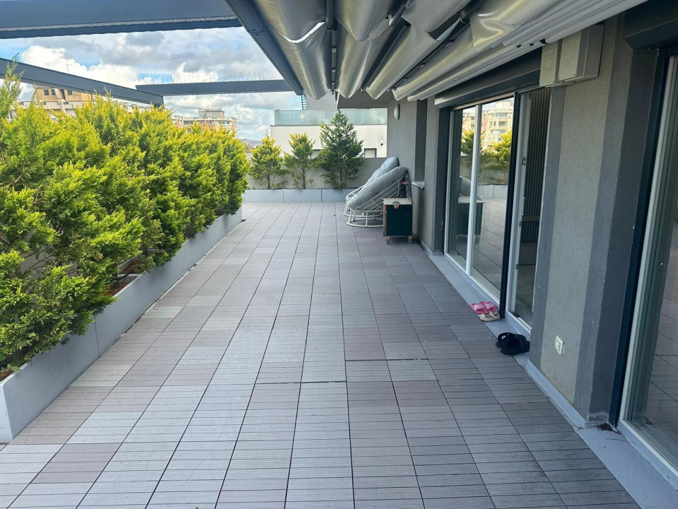 PENTHOUSE de 4 camere, 117mp plus 75mp terasa, Intre Lacuri