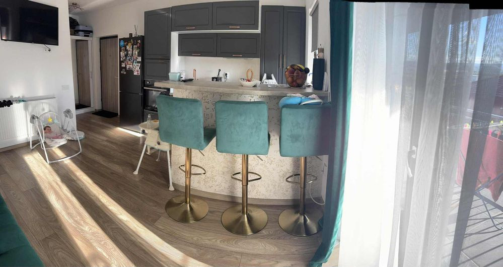 Vand apartament 3 camere in Apahida