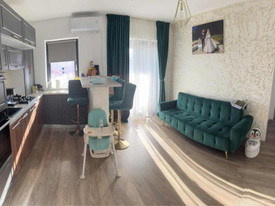 Vand apartament 3 camere in Apahida