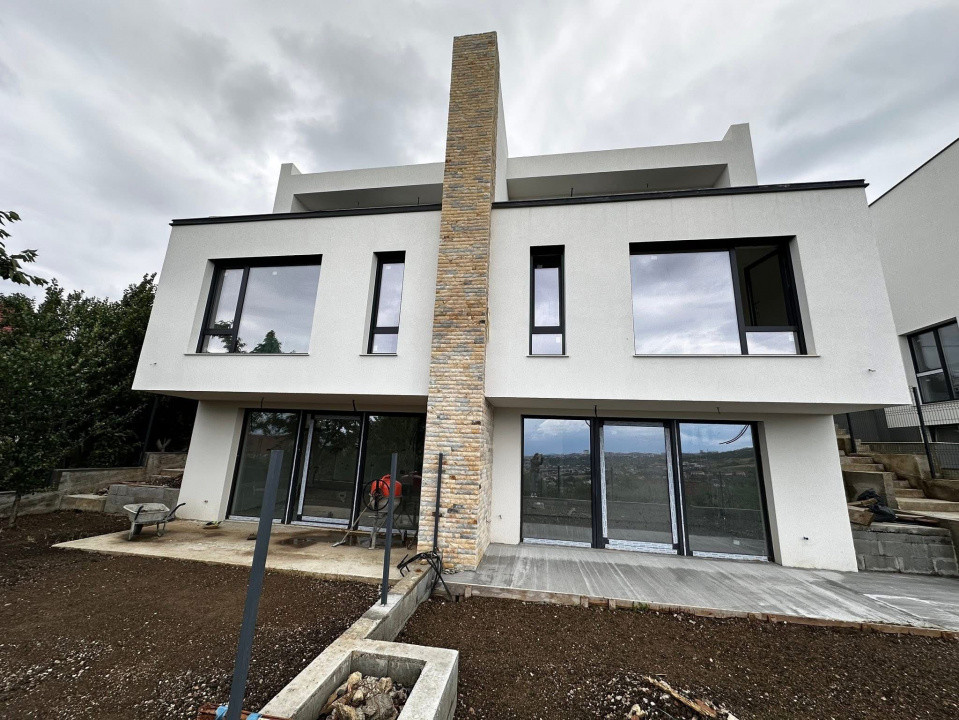 Casa tip duplex de vanzare Borhanci