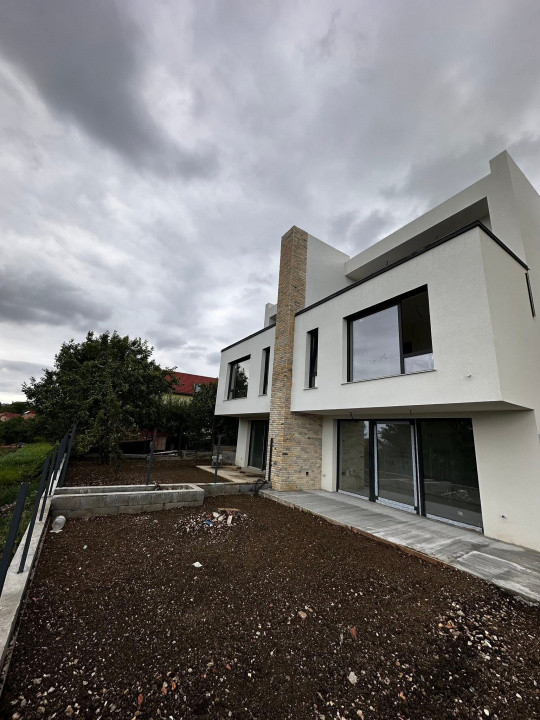 Casa tip duplex de vanzare Borhanci
