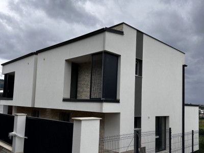 Casa tip duplex de vanzare Borhanci