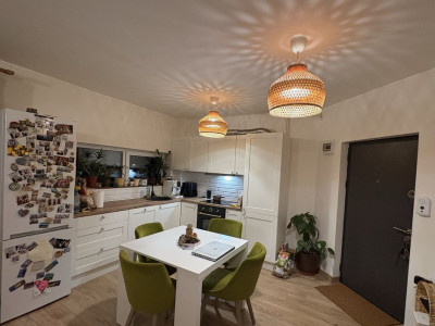 Apartament de vânzare în Floresti , strada Cetatii