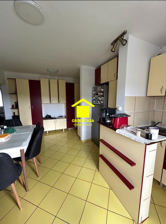 Apartament 2 camere decomandate, 54mp + balcon, zona Tasnad, Manastur