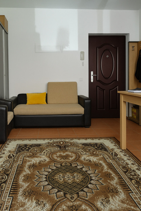 Apartament 1 camera, 33mp, balcon, parcare, zona Eroilor, Floresti