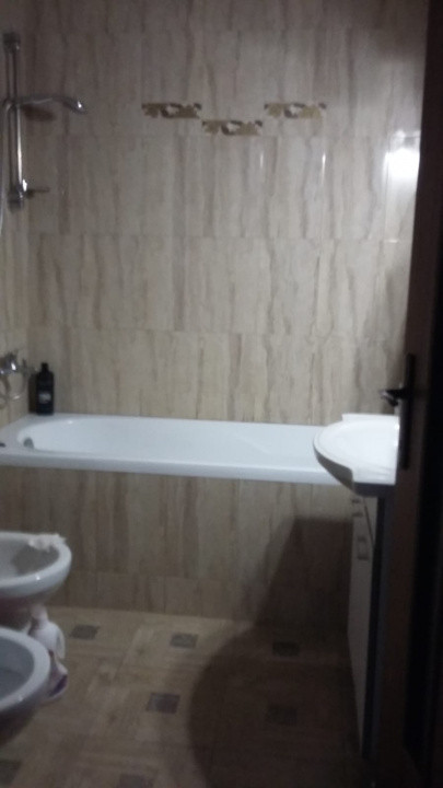 Apartament 1 camera, 33mp, balcon, parcare, zona Eroilor, Floresti