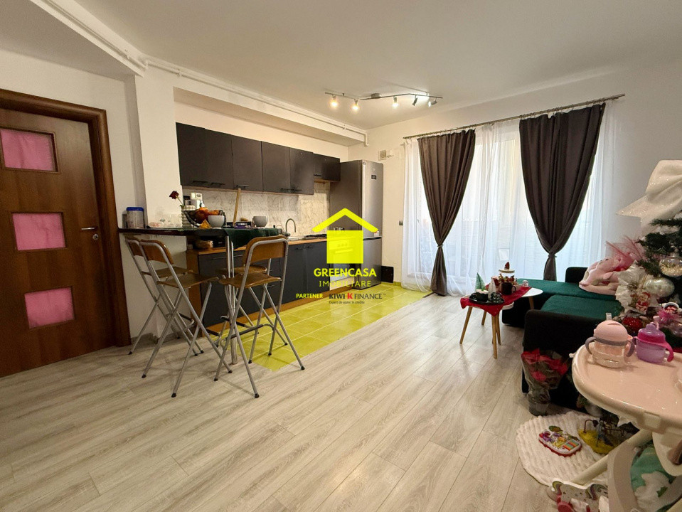 Apartament 2 camere 40 de mp plus 5 mp zona : Eroilor