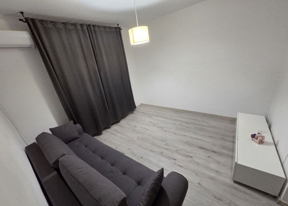 Apartament 3 camere, zona Stadionului,  78 mp utili, 2 parcari