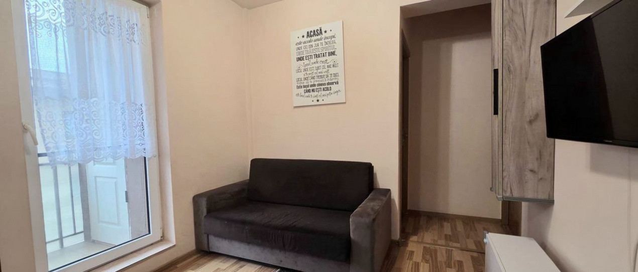 Apartament 3 camere, etaj 3 , Floresti