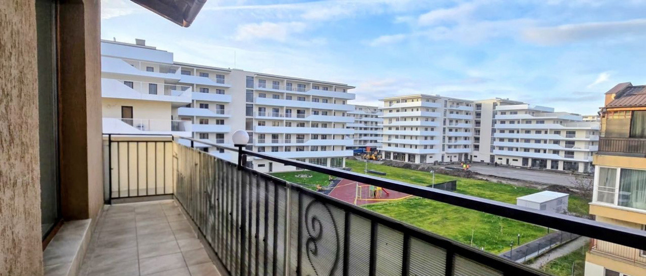 Apartament 3 camere, etaj 3 , Floresti