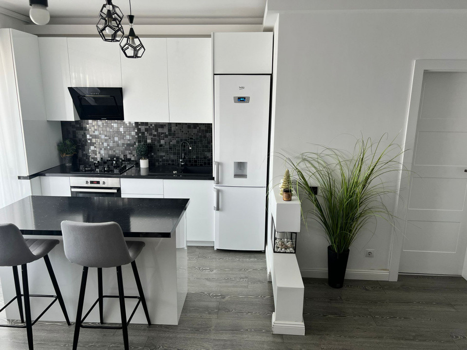 Apartament 3 camere cu suprafa de 76,2 , zona Vivo 