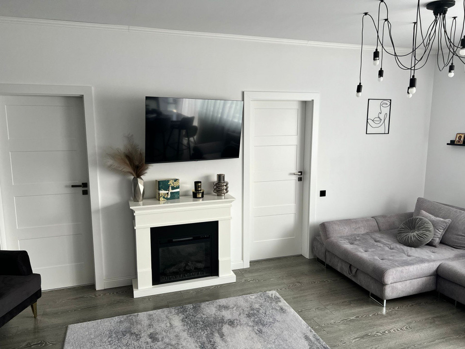 Apartament 3 camere cu suprafa de 76,2 , zona Vivo 