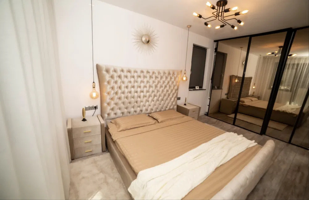 Apartament 3 camere de 60mp plus 40 mp terasa , zona Valea Garbaului