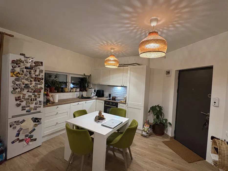 Apartament 2 camere de 58,5mp plus 40mp balcon , zona : Cetatii 