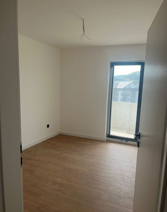 Apartament 3 camere 58,63mp+28 terasa ansamblu premium Floresti