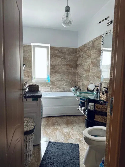 Apartament 2 camere de 77,15mp , zona Floresti , str: Florilor