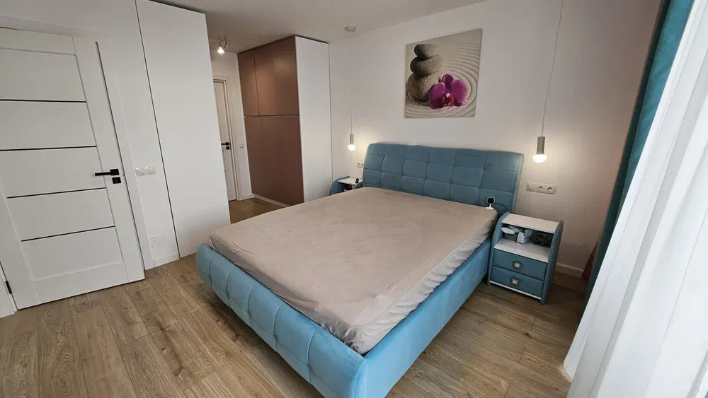 Casă modernă – Cartier Voroneț | 113 mp utili | 3 parcări | Curte amenajată