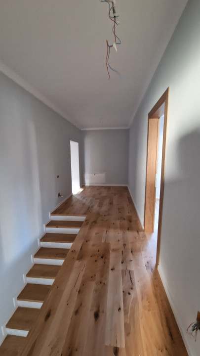 Ansamblu de duplexuri, 4 camere, garaj, gradina, zona Voronet
