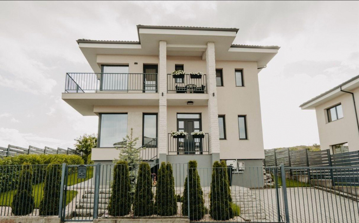 Oferta casa Individuala LUX  , SU 114 mp , teren liber 340 mp  