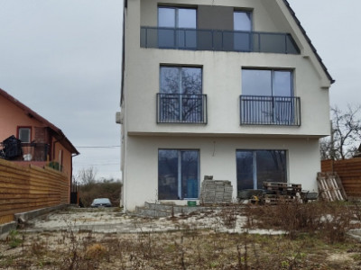Duplex spațios cu teren generos în Dâmbul Rotund, Cluj Napoca