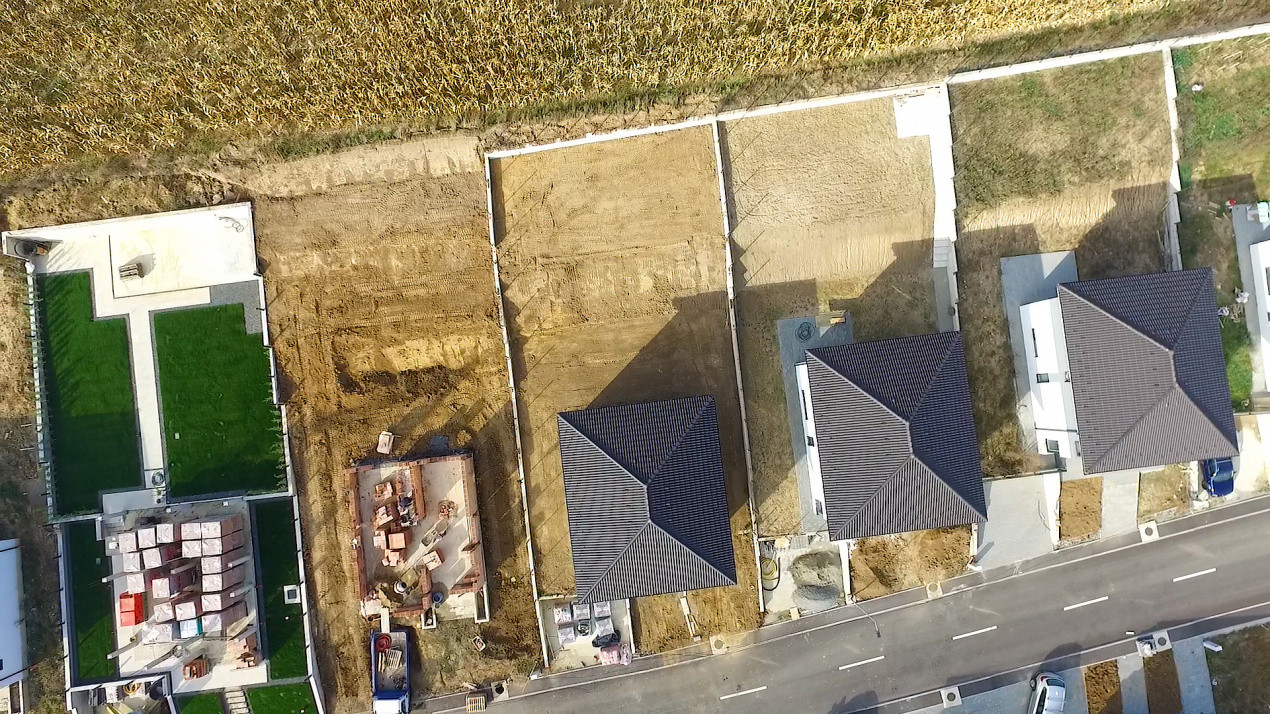 Casă individuală de vânzare în Corușu – finisată exterior, interior semifinisat