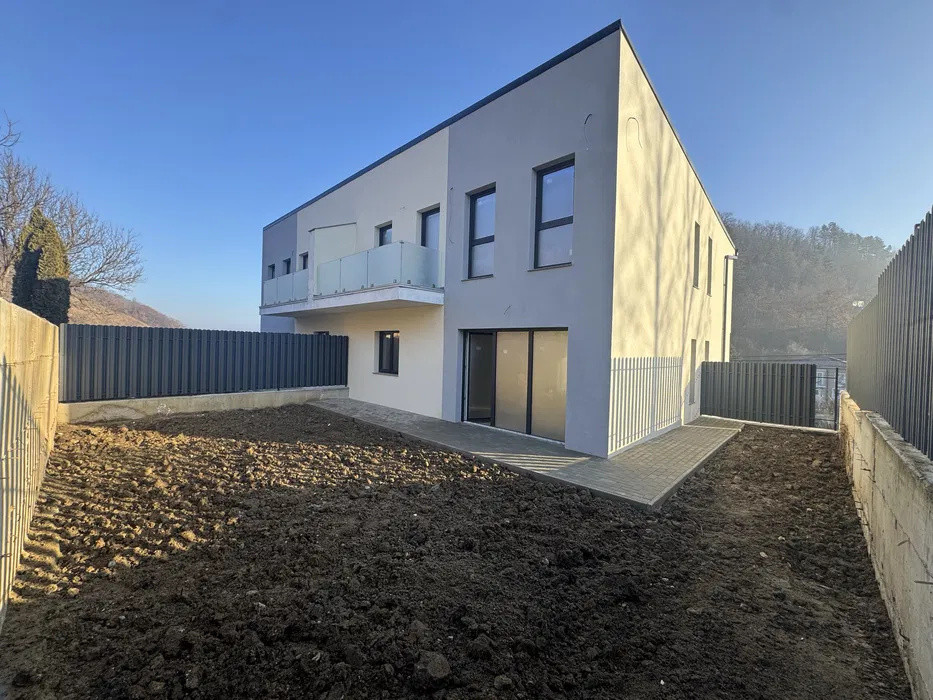 Unitate duplex de vanzare 190mp utili, Foresti, Tauti