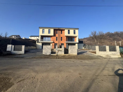 Unitate duplex de vanzare 190mp utili, Foresti, Tauti