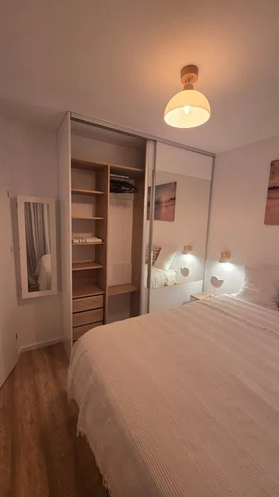 Apartament 2 camere, etaj intermediar, zona Porii, Floresti